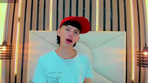 thiago_twink38 online show from April 2026 08:28:02 AM