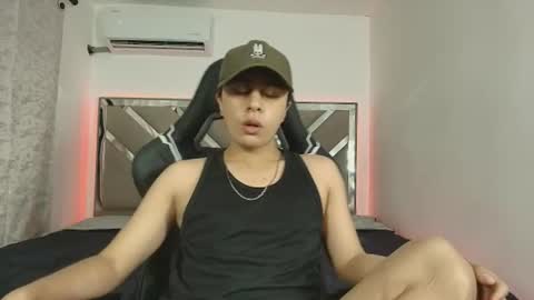Snapshot of thiago_vega_ chatting on July 2026 08:00:02 PM Thiago online show from July 2026 08:00:02 PM