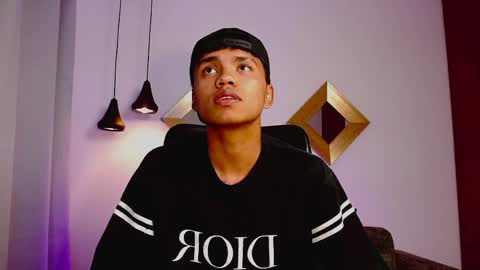 Snapshot of thiagosterling chatting on April 2026 12:05:02 AM Thiago online show from April 2026 12:05:02 AM