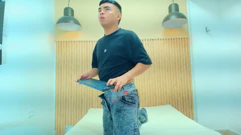 Snapshot of thiam_keller chatting on April 2026 07:25:02 PM Thiam online show from April 2026 07:25:02 PM