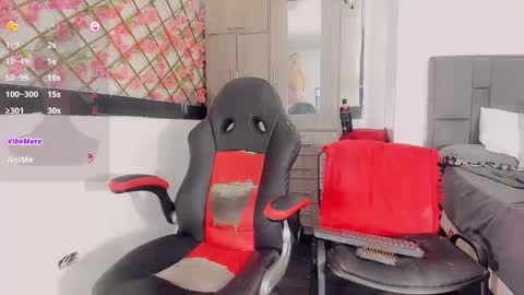 Snapshot of thiara_veky chatting on May 2026 06:02:01 PM Thiara online show from May 2026 06:02:01 PM
