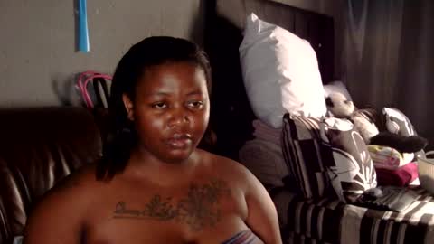 Snapshot of thickcaramel_p chatting on February 2026 09:26:01 AM phindy online show from February 2026 09:26:01 AM