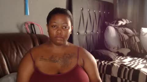 Snapshot of thickcaramel_p chatting on February 2026 10:33:01 AM phindy online show from February 2026 10:33:01 AM