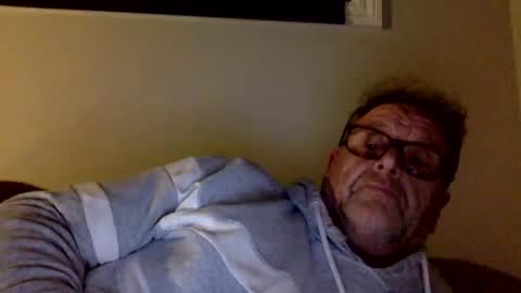 Snapshot of thickjuicymushroom chatting on November 2025 12:37:02 PM thickjuicymushroom online show from November 2025 12:37:02 PM