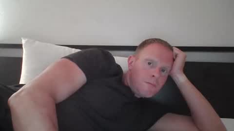 thickkredd8 online show from March 2026 02:06:01 AM
