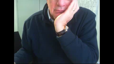 Snapshot of thickmelnik chatting on September 2025 02:41:01 PM James online show from September 2025 02:41:01 PM