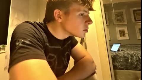 thickny0ung online show from October 2025 03:02:02 PM