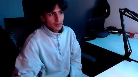 thieves_us online show from January 2025 12:16:01 PM