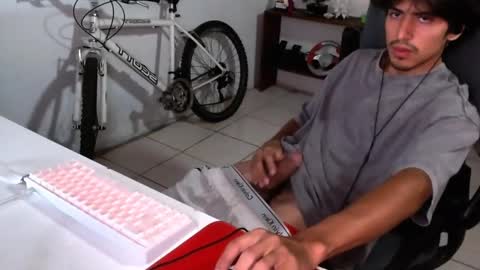 thieves_us online show from September 2025 04:03:01 AM