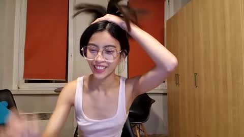 thifa2x online show from December 2025 07:42:02 PM