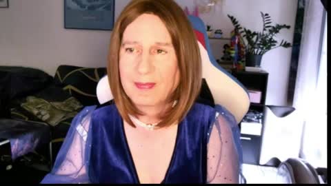 Snapshot of thihold chatting on May 2026 05:12:02 PM thihold online show from May 2026 05:12:02 PM