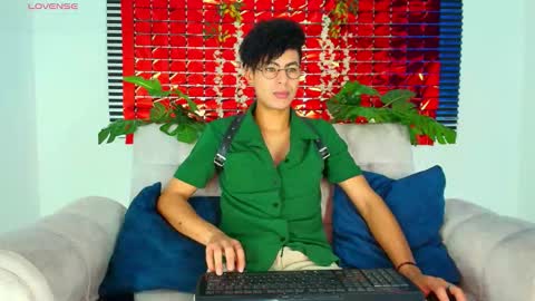 Thiago Saenzz online show from February 2026 03:08:01 PM