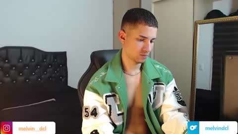 thin_tommy11 online show from December 2024 10:25:01 PM