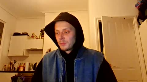 Tom online show from January 2026 07:18:01 PM