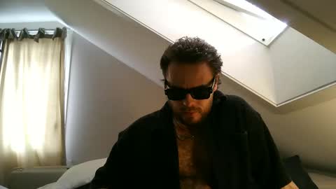 Thinking About This New Girl online show from March 2025 09:34:02 AM