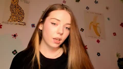 Amelia  shows on mondays fridays and sundays  if anything changes im giving updates on my fansly  online show from October 2025 04:27:01 PM