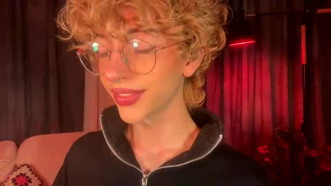 Damiano online show from April 2026 07:42:01 PM