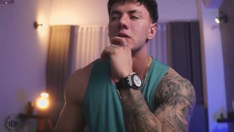 Thomas Falcon online show from October 2025 11:26:02 PM