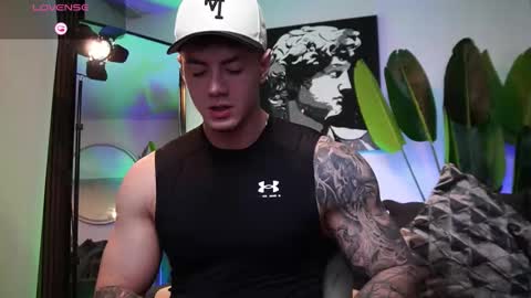 Snapshot of thomas_falcon1 chatting on February 2026 12:15:01 AM Thomas Falcon online show from February 2026 12:15:01 AM