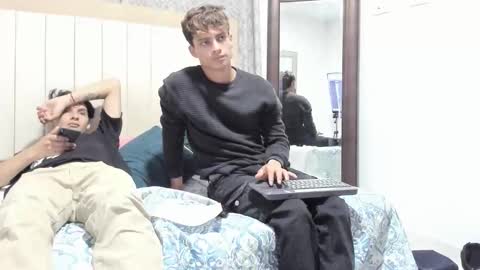 Snapshot of thomas_millers chatting on April 2026 01:21:01 AM thomas_millers online show from April 2026 01:21:01 AM