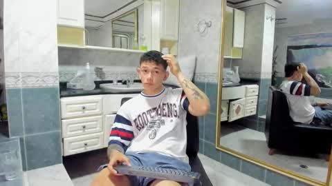 Thomas online show from September 2025 12:19:01 PM