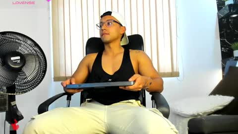  T H O M A S online show from November 2025 01:00:02 PM