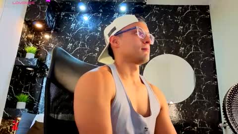  T H O M A S online show from November 2025 01:36:02 PM