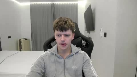 Tomas online show from February 2026 12:47:02 AM