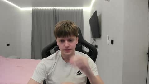 Tomas online show from April 2026 06:24:02 PM