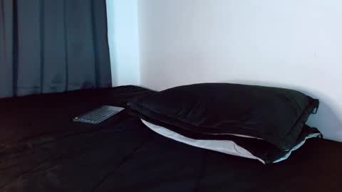 thomas_spellman online show from April 2026 07:52:01 PM