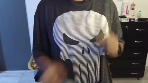 Snapshot of thomascooper_cams chatting on January 2025 01:20:02 AM VALERIA online show from January 2025 01:20:02 AM