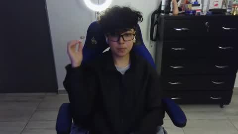 Snapshot of thomascooper_cams chatting on February 2025 08:24:01 AM VALERIA online show from February 2025 08:24:01 AM