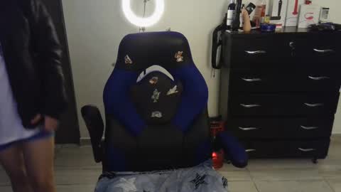 Snapshot of thomascooper_cams chatting on February 2025 11:28:02 PM VALERIA online show from February 2025 11:28:02 PM