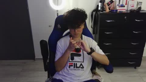 Snapshot of thomascooper_cams chatting on February 2025 03:50:02 AM VALERIA online show from February 2025 03:50:02 AM