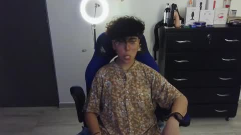 Snapshot of thomascooper_cams chatting on February 2025 01:31:02 AM VALERIA online show from February 2025 01:31:02 AM