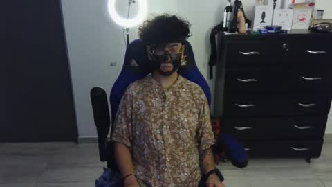 Snapshot of thomascooper_cams chatting on February 2025 04:36:02 AM VALERIA online show from February 2025 04:36:02 AM