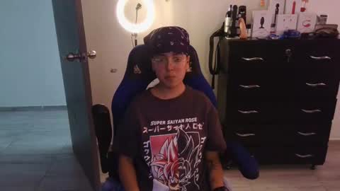 Snapshot of thomascooper_cams chatting on February 2025 07:52:02 PM VALERIA online show from February 2025 07:52:02 PM