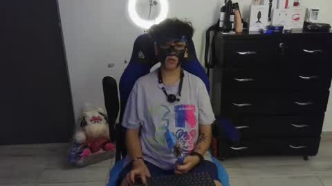 Snapshot of thomascooper_cams chatting on February 2025 01:09:02 AM VALERIA online show from February 2025 01:09:02 AM