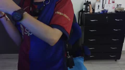 Snapshot of thomascooper_cams chatting on February 2025 09:35:02 PM VALERIA online show from February 2025 09:35:02 PM