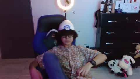 Snapshot of thomascooper_cams chatting on November 2025 06:40:02 PM VALERIA online show from November 2025 06:40:02 PM