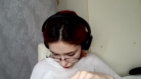 Lina online show from December 2025 11:52:02 AM