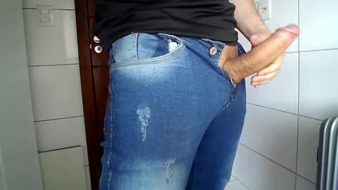 thomaz__ online show from September 2025 06:44:02 PM