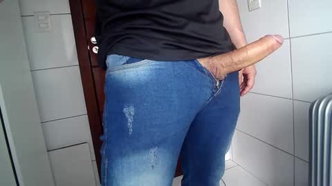 thomaz__ online show from October 2025 07:20:02 PM
