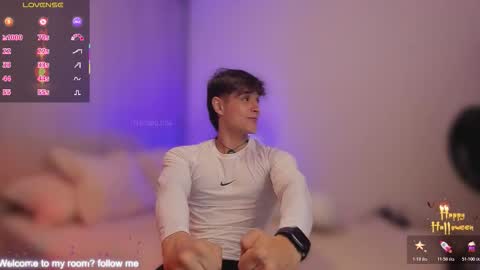 Thom Klein online show from October 2025 07:35:02 PM