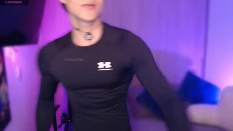 Thom Klein online show from November 2025 09:41:01 AM