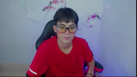 Thomas online show from November 2025 01:27:02 AM