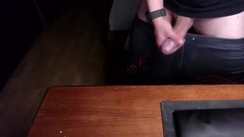 Snapshot of thomsdick chatting on December 2025 09:52:02 PM thomsdick online show from December 2025 09:52:02 PM