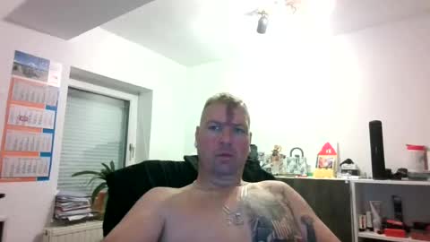 thomsen1478 online show from June 2026 07:34:01 AM