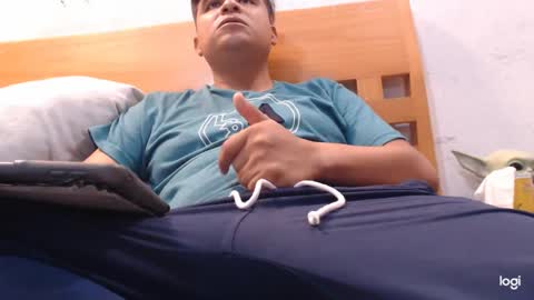 thor0200 online show from December 2024 06:11:02 AM