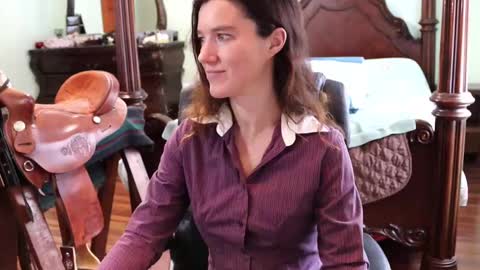 Snapshot of thornbury_rose chatting on February 2025 10:20:02 PM ThornburyRose online show from February 2025 10:20:02 PM